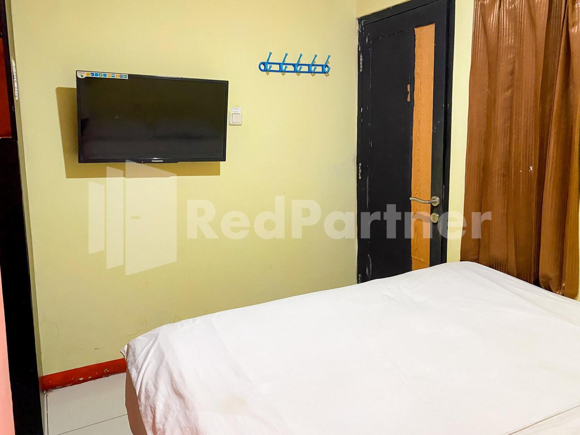 Audah Guesthouse Syariah Redpartner Jakarta Exterior photo