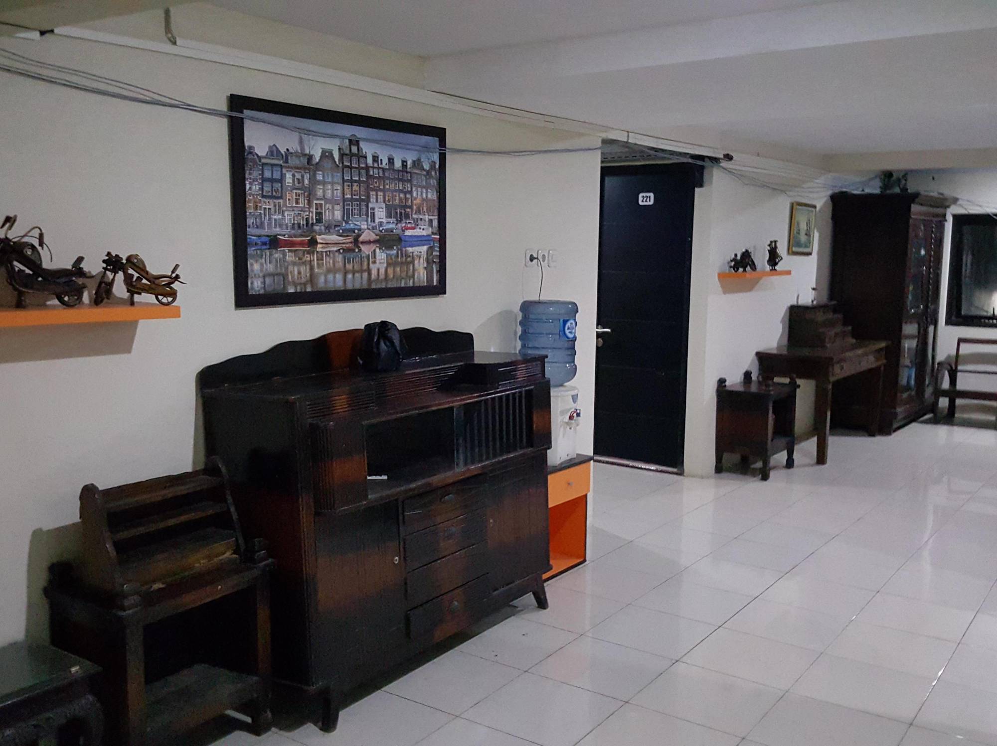 Audah Guesthouse Syariah Redpartner Jakarta Exterior photo